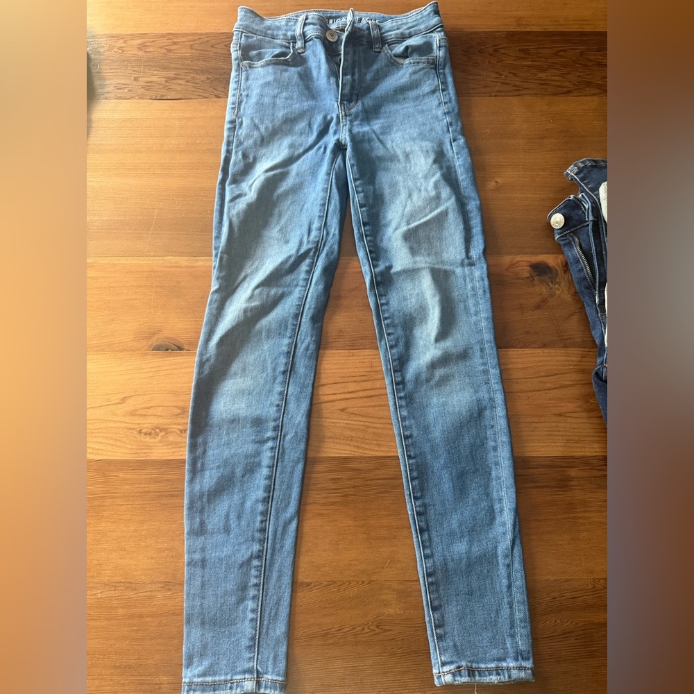 American Eagle Outfitters Light Blue Skinny Jeans